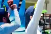भारत- दक्षिण अफ्रीका सेंचुरियन टेस्ट : जीत के बाद बेटी के साथ खुशियाँ बांटते नजर आये कप्तान कोहली, वीडियो हुआ वायरल