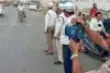 खुद पुलिस है तो हेलमेट नहीं पहनने का क्या? अब से पुलिसकर्मियों पर भी लगेगा दंड
