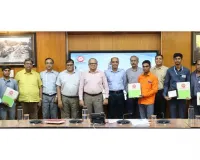 पश्चिम रेलवे के महाप्रबंधक ने 7 कर्मचारियों को संरक्षा पुरस्कार से सम्मानित किया