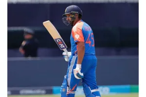 रोहित शर्मा ने अंतरराष्ट्रीय क्रिकेट में पूरे किए 600 छक्के