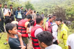 पुणे जिले के भूशी डैम में डूबे 5 पर्यटकों में से दो के शव बरामद, तीन लापता