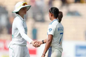 भारतीय महिला क्रिकेट टीम ने एकमात्र टेस्ट में दक्षिण अफ्रीका को दी 10 विकेट से करारी शिकस्त